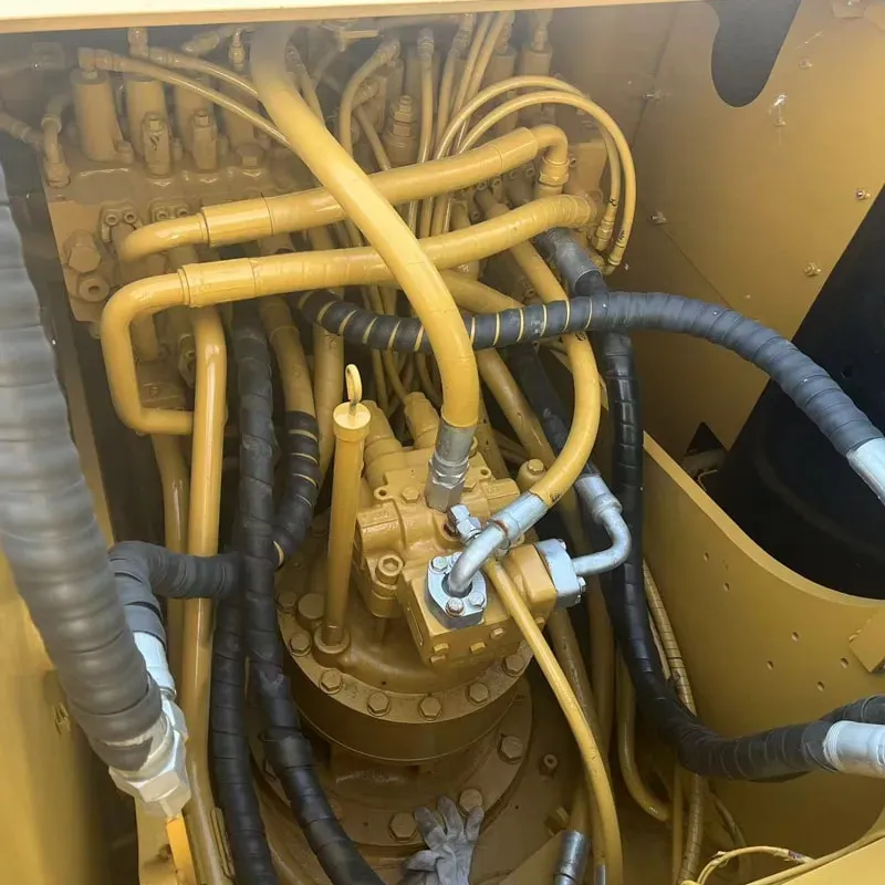 UsedCaterpillar 320D2LЭкскаватор