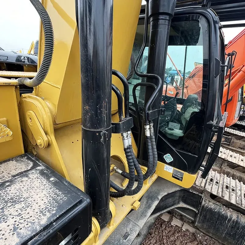 UsedCaterpillar 330D2Excavator