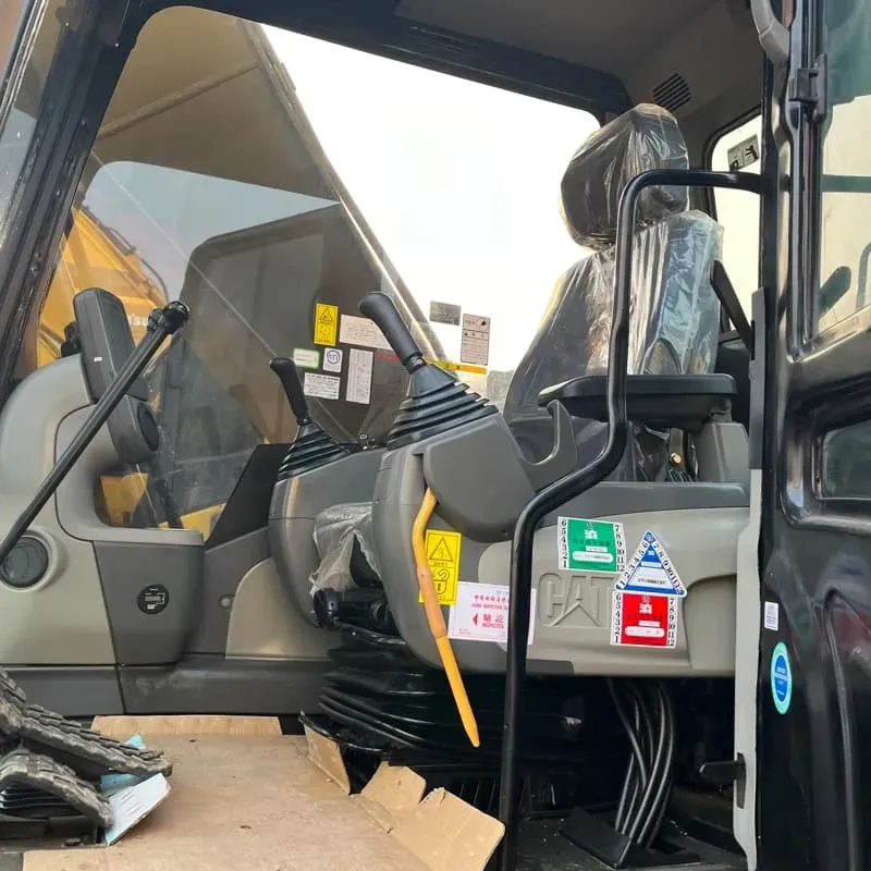 UsedCaterpillar 320D2Экскаватор