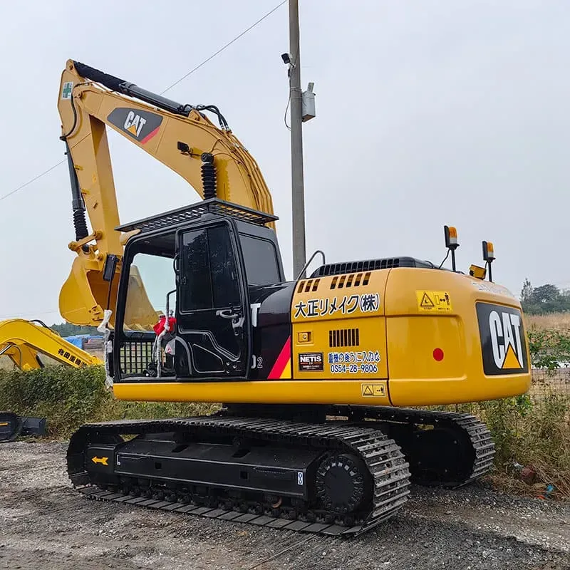 Used Caterpillar 320D2 excavator