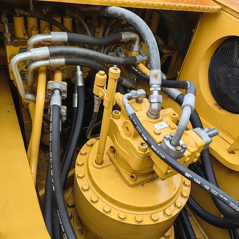 UsedCaterpillar 330D2Экскаватор