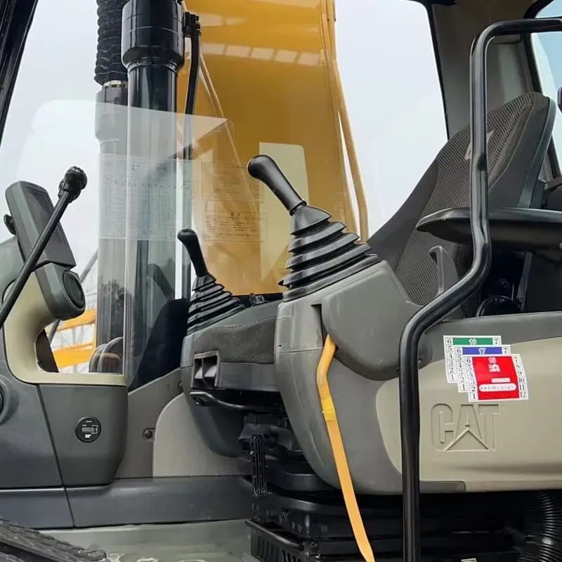 UsedCaterpillar 320D2LExcavator