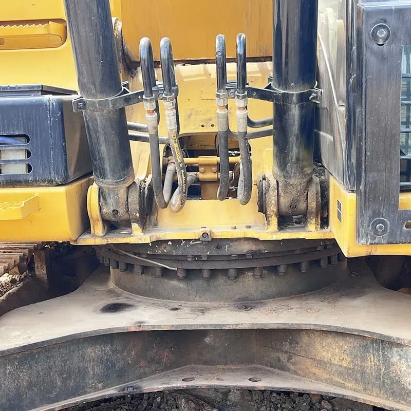 UsedCaterpillar 323D2LЭкскаватор