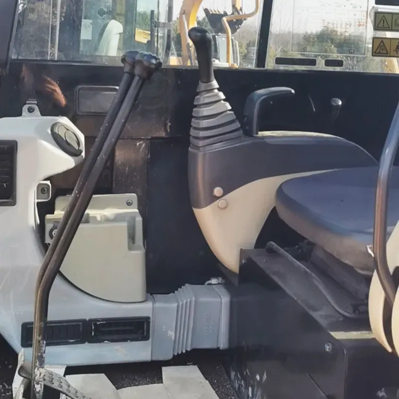 UsedCaterpillar 305.5E2Экскаватор