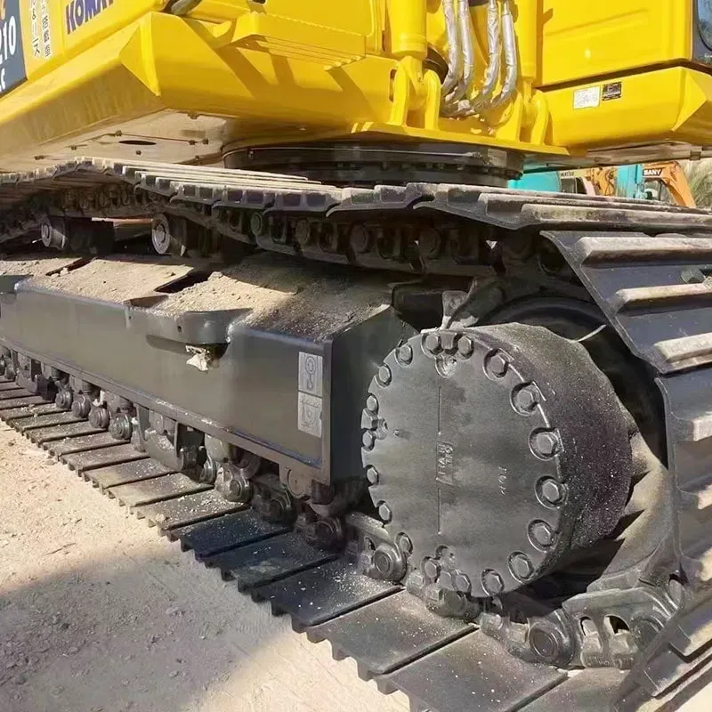 UsedKomatsu 210-8Экскаватор