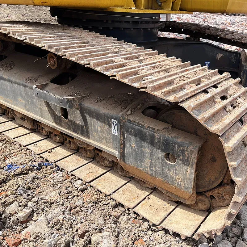 UsedKomatsu 200-8Экскаватор