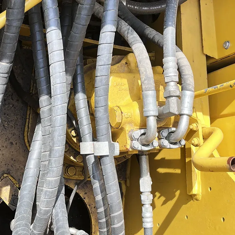 UsedKomatsu 200-8Экскаватор
