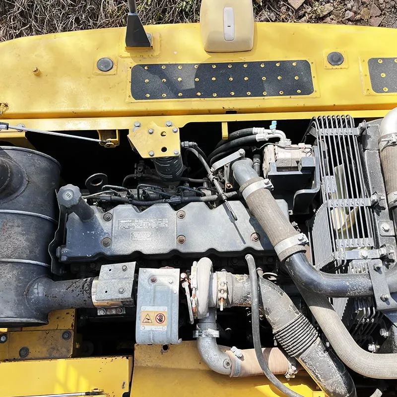 UsedKomatsu 200-8Экскаватор