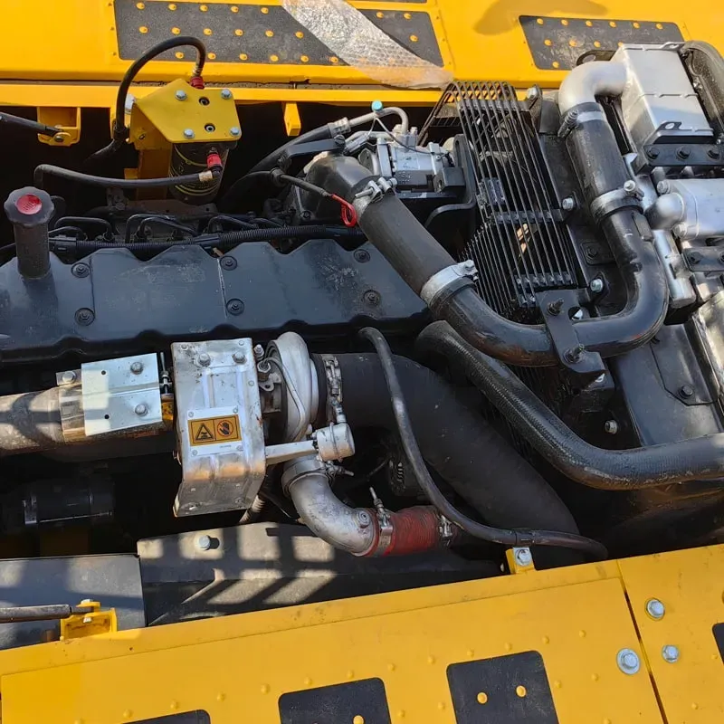 UsedKomatsu 220-8N1Excavator