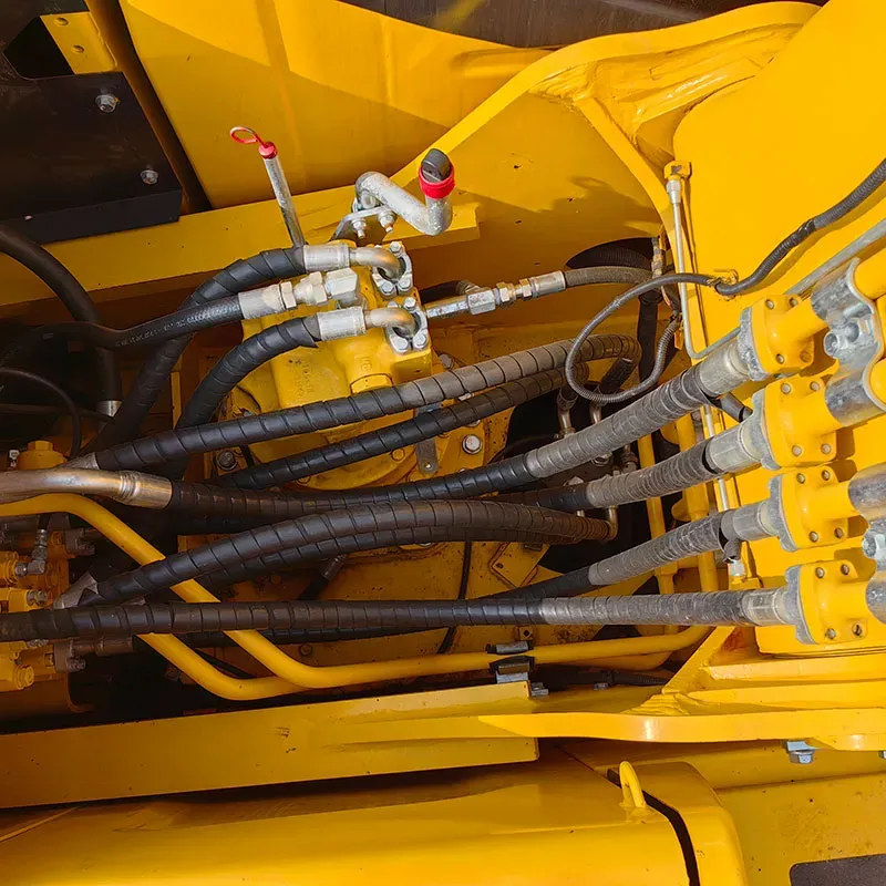 UsedKomatsu 240-8Excavator