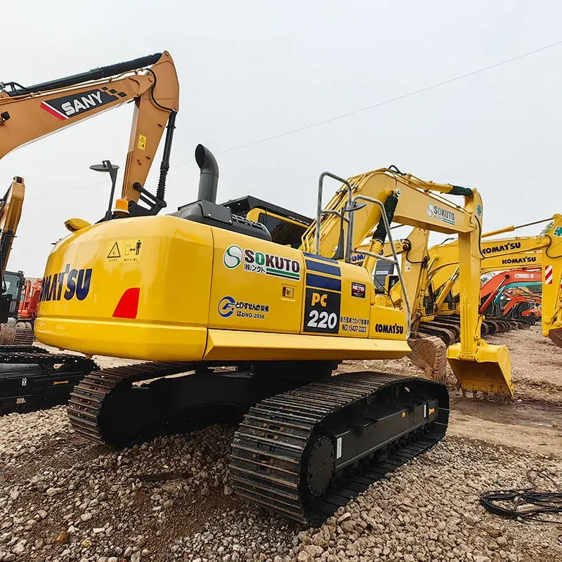 UsedKomatsu 220-8Экскаватор