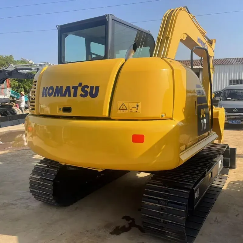 UsedKomatsu 70-8Экскаватор