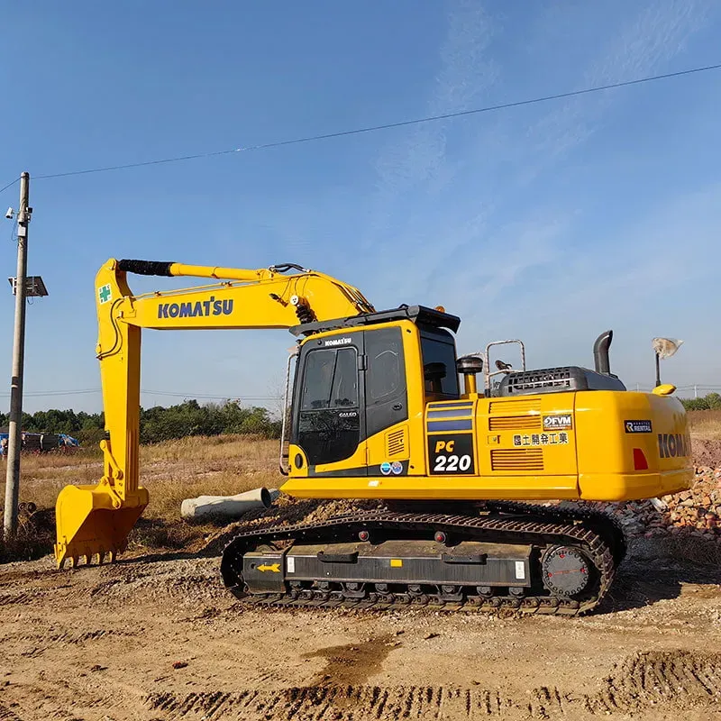 Used Komatsu 220-8N1 excavator