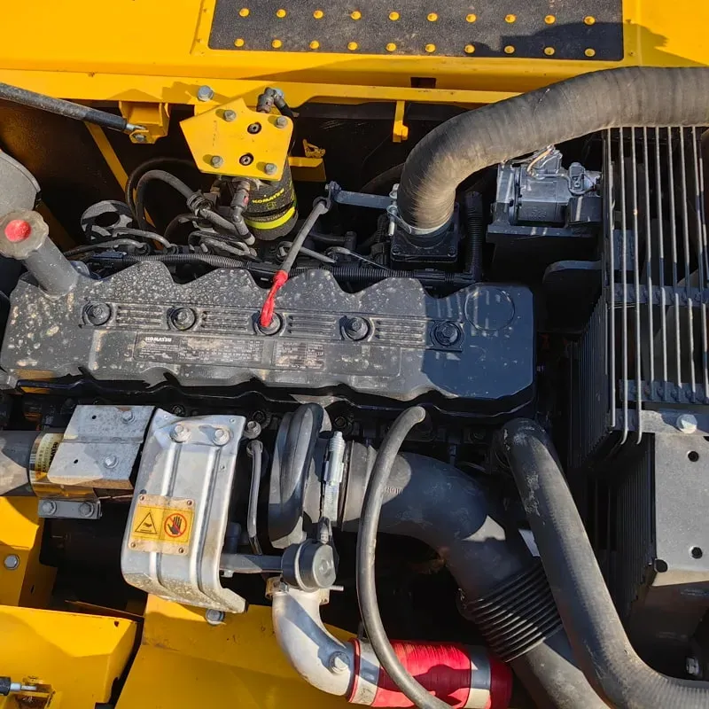 UsedKomatsu 220-8N1Excavator