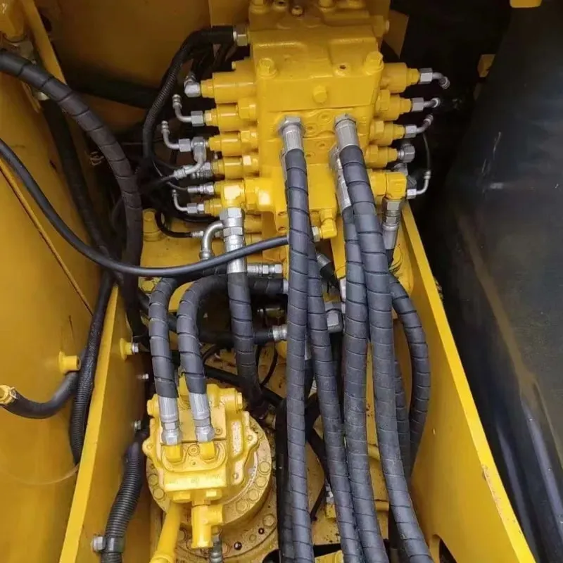 UsedKomatsu 130-7Excavator