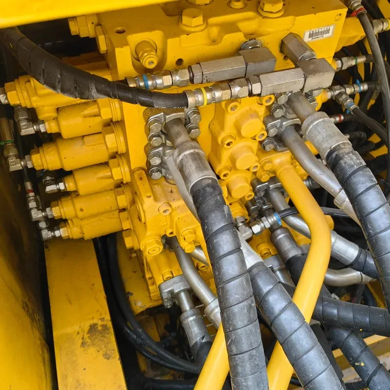 UsedKomatsu 200-8N1Экскаватор