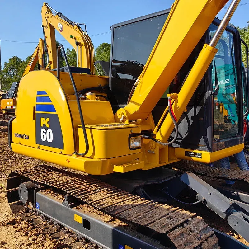 UsedKomatsu 60-8Экскаватор
