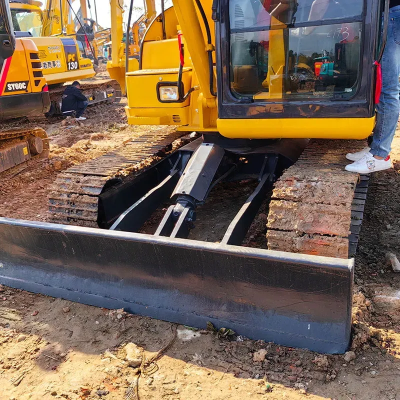 UsedKomatsu 60-8Экскаватор