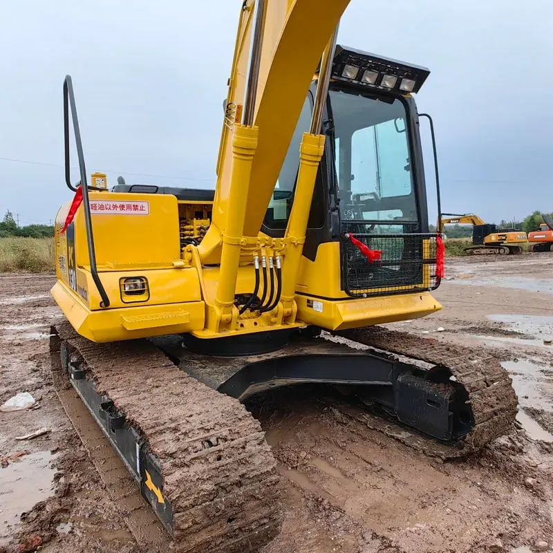 UsedKomatsu 130-7Экскаватор