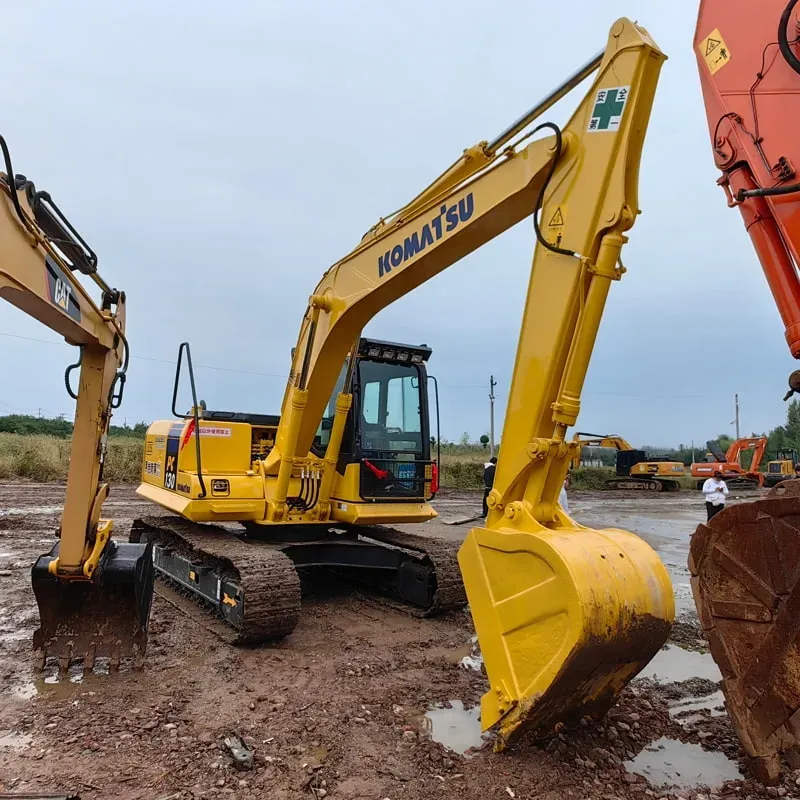 UsedKomatsu 130-7Экскаватор