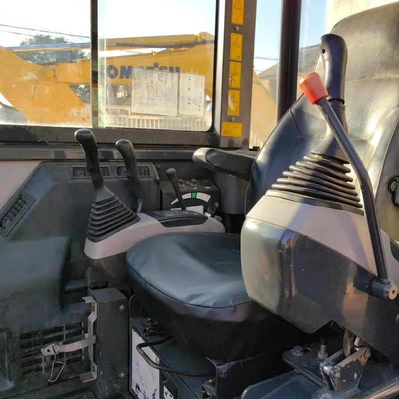 UsedKomatsu 56-7Экскаватор