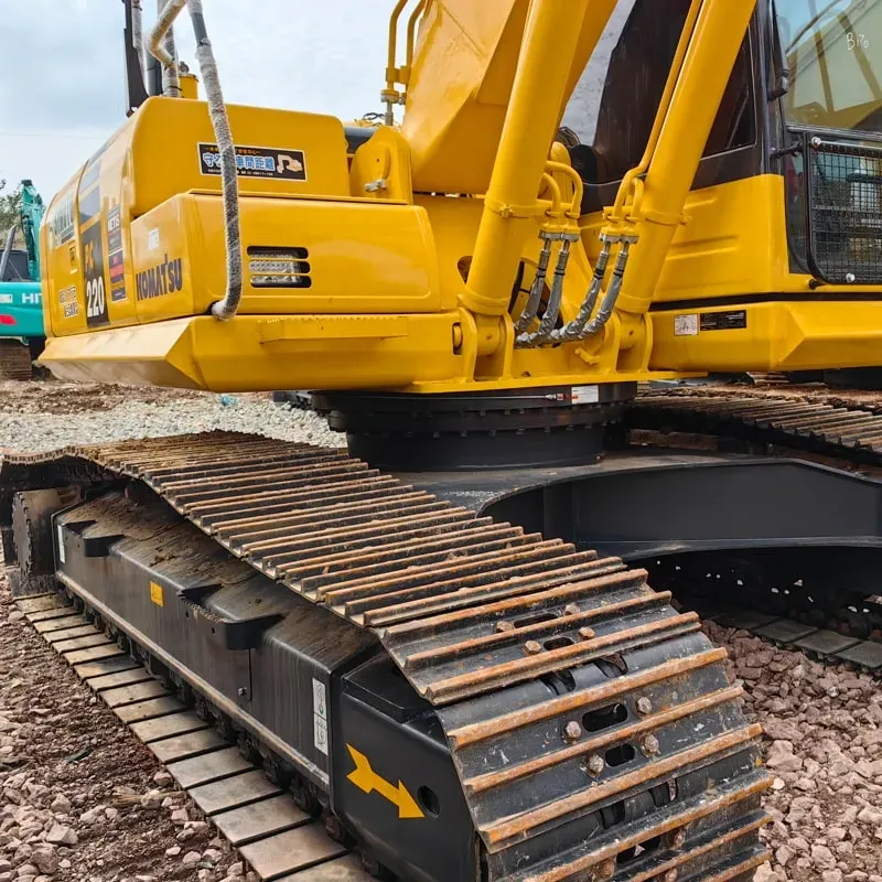 UsedKomatsu 220-8Excavator