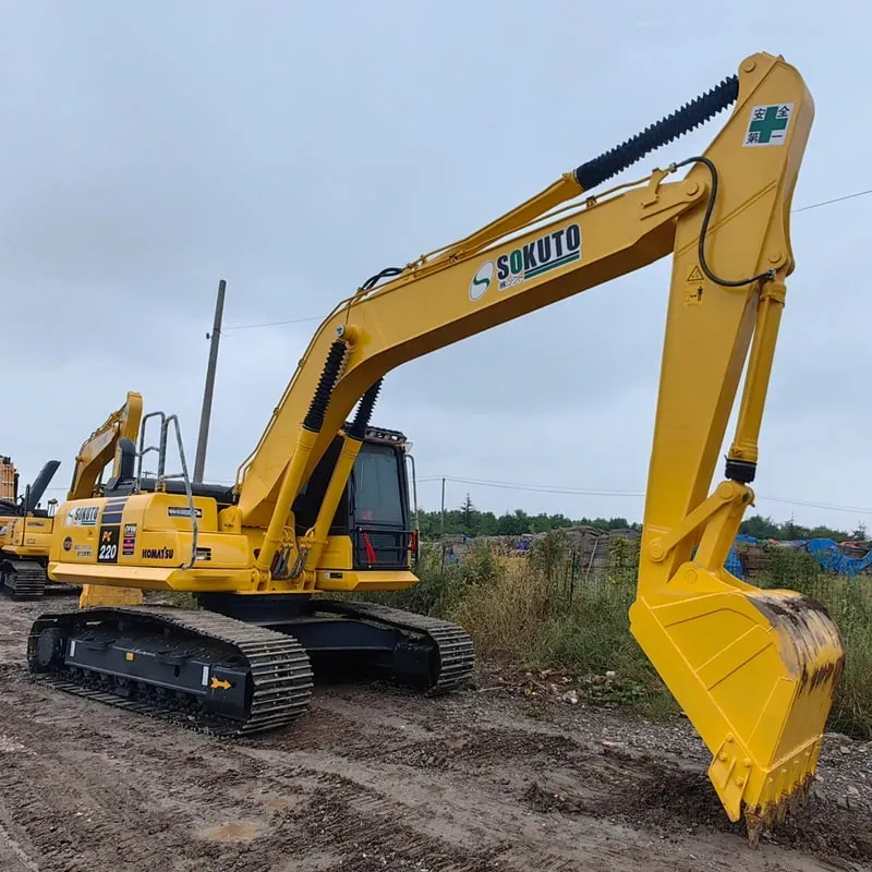 UsedKomatsu 220-8Excavator