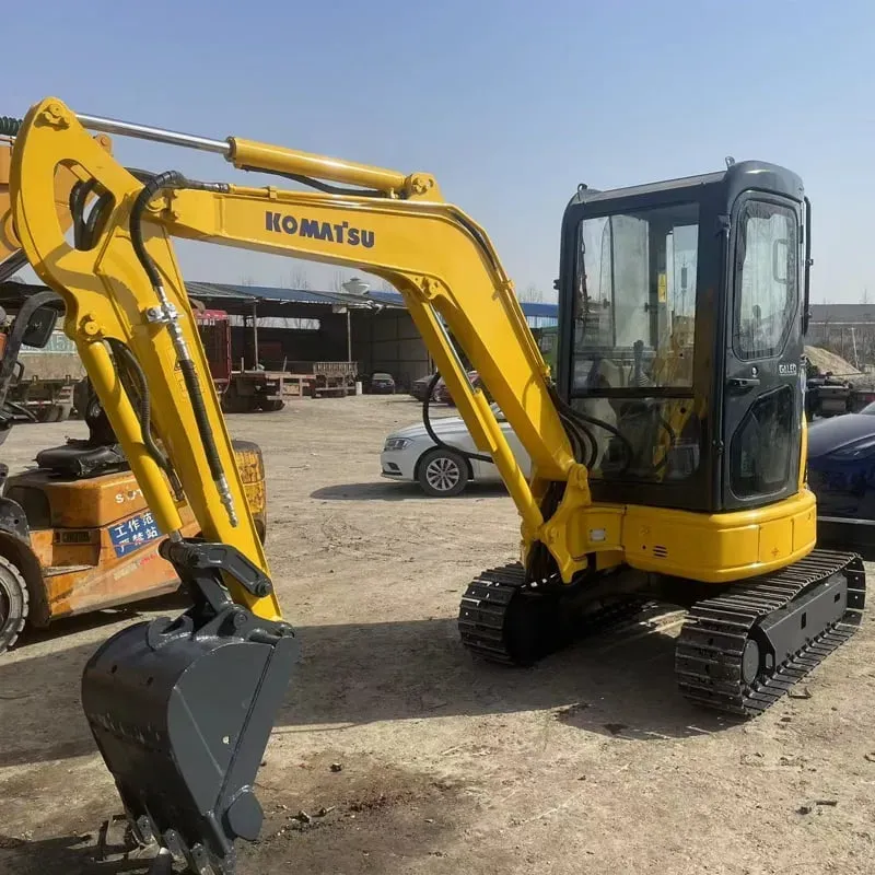 UsedKomatsu 30Экскаватор