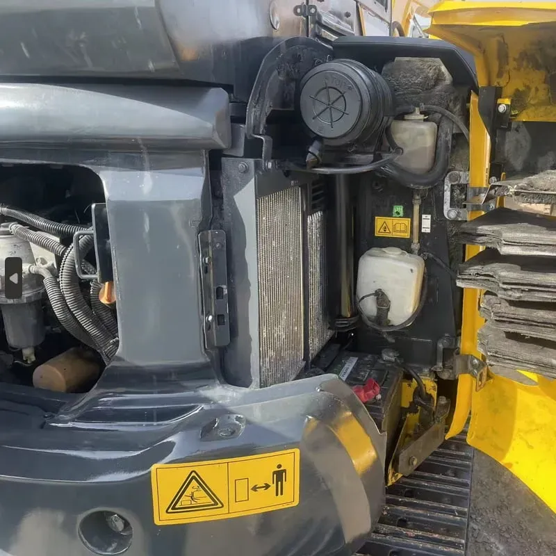 UsedKomatsu 30Экскаватор