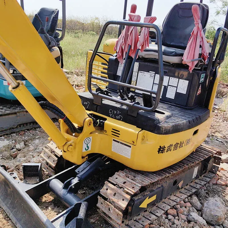 UsedKomatsu 18Экскаватор