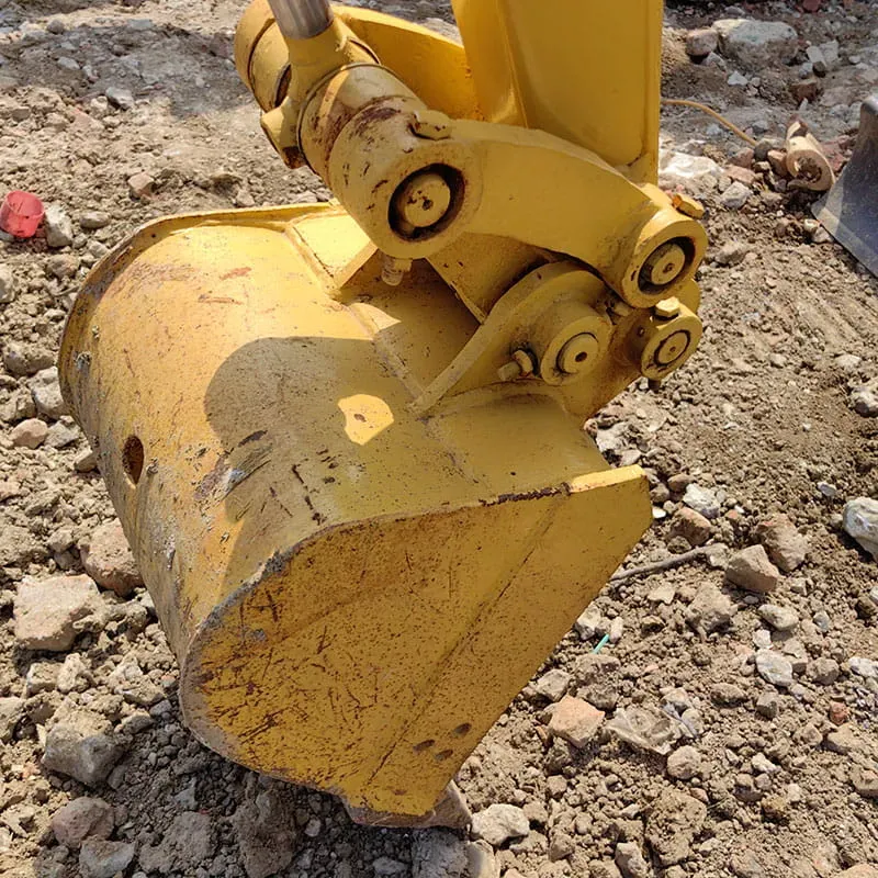 UsedKomatsu 18Экскаватор