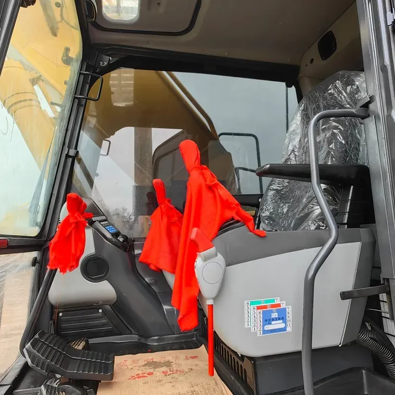 UsedKomatsu 220-8MOExcavator