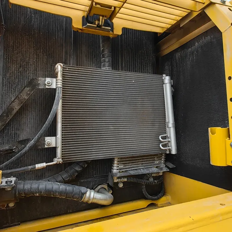 UsedKomatsu 220-8MOExcavator