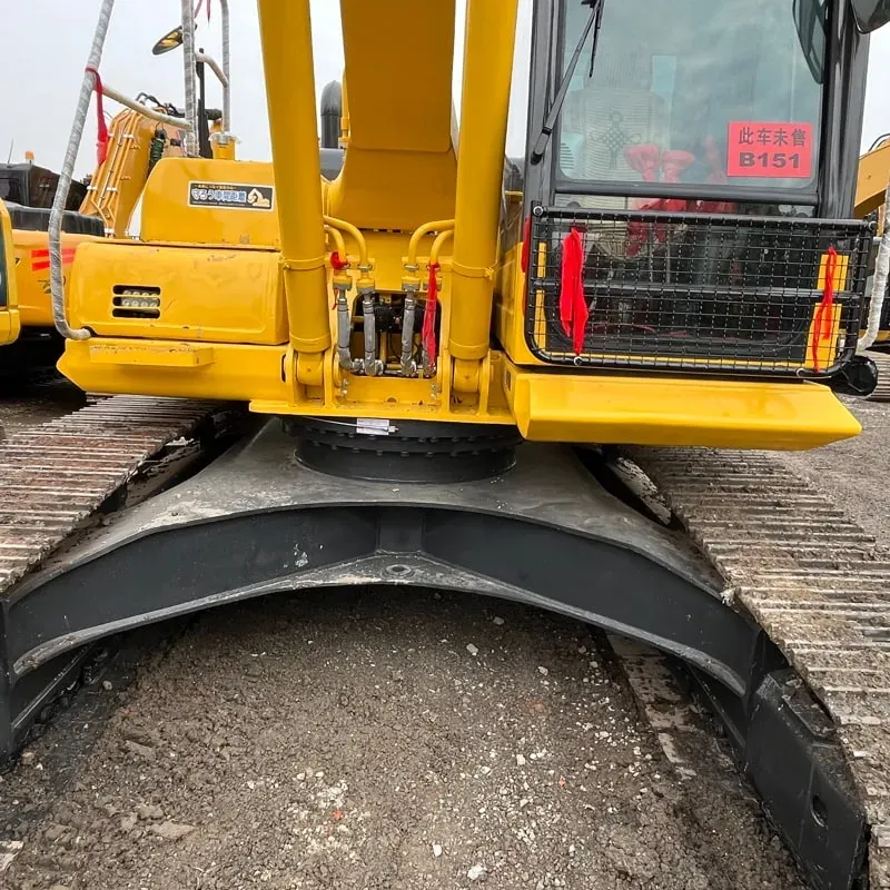 UsedKomatsu 240-8Excavator