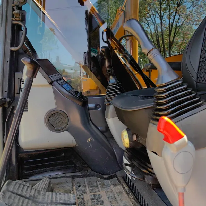 UsedKomatsu 70-8Экскаватор