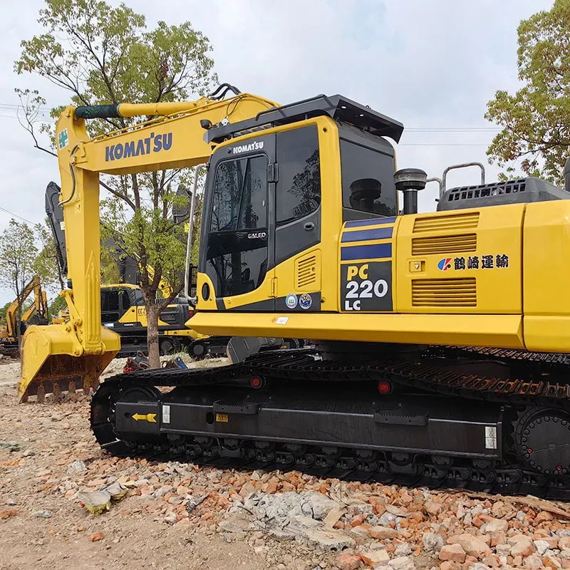 UsedKomatsu 220-8Excavator
