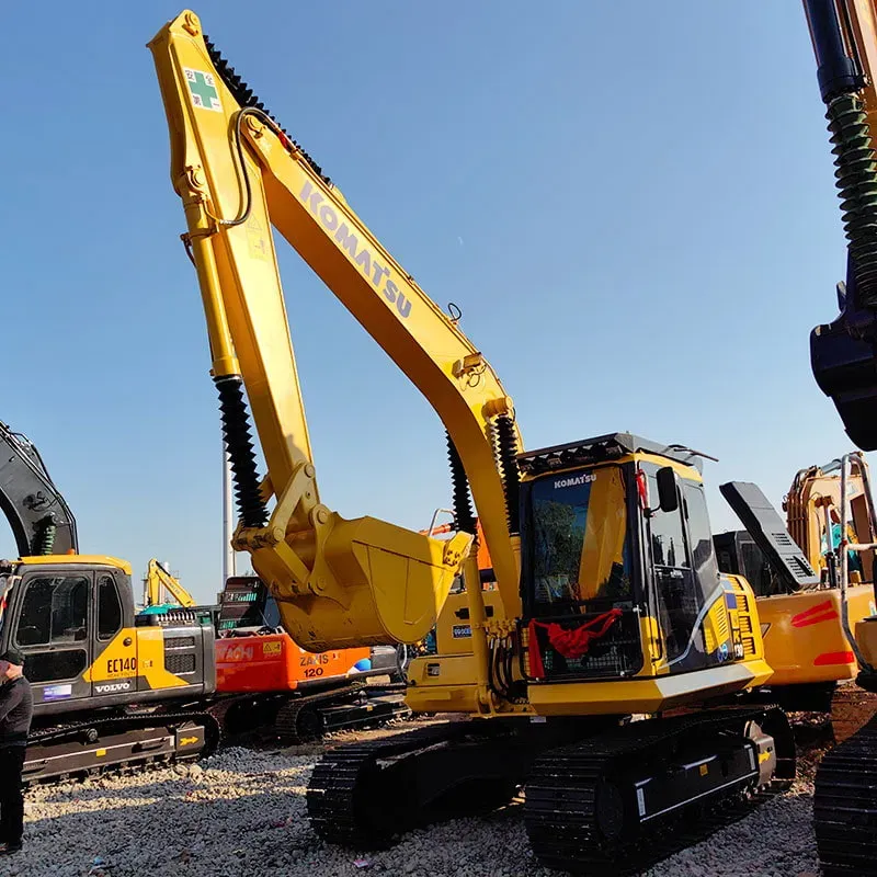 UsedKomatsu 130-7Экскаватор