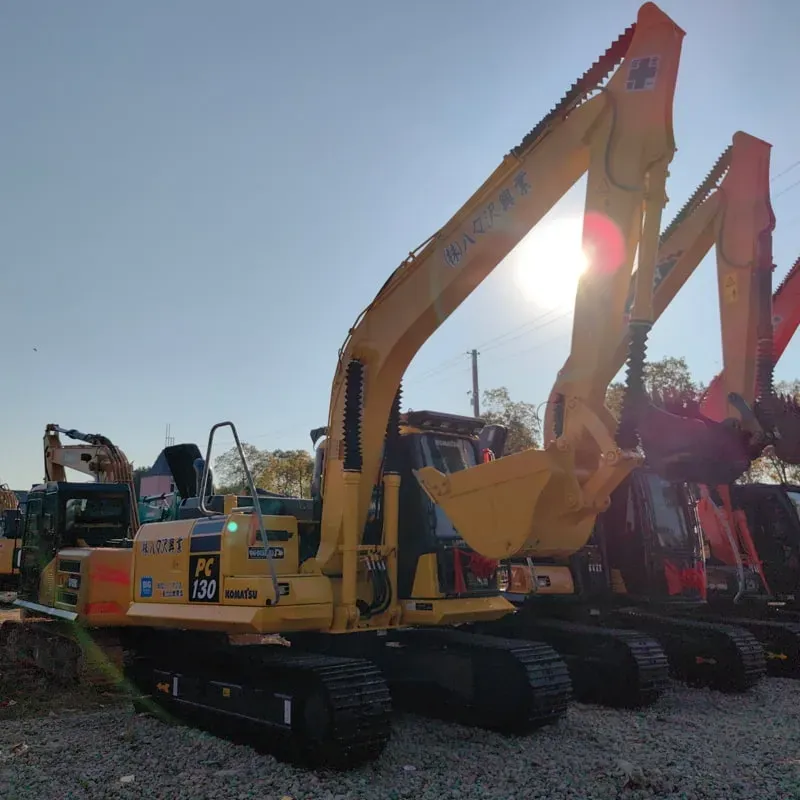 UsedKomatsu 130-7Экскаватор
