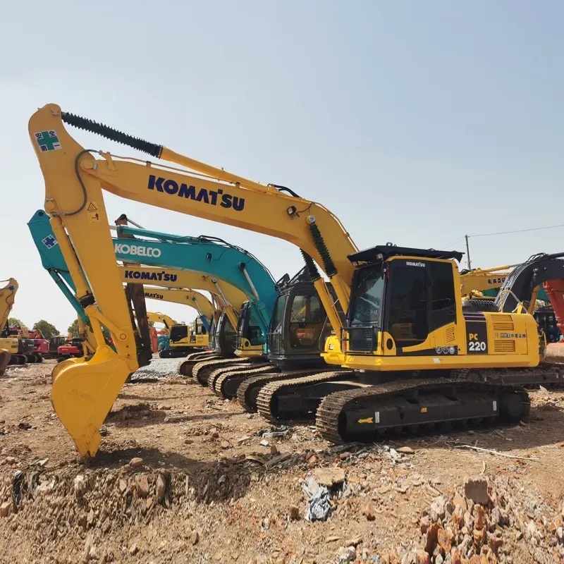 UsedKomatsu 220-8Экскаватор