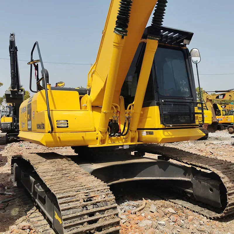 UsedKomatsu 220-8Экскаватор