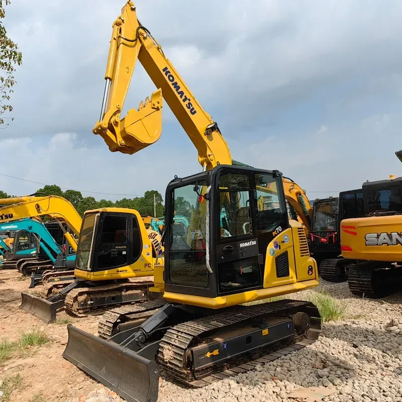 UsedKomatsu 70-8Экскаватор
