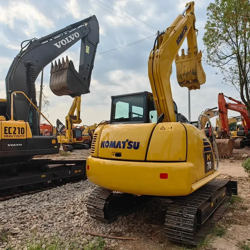 UsedKomatsu 70-8Экскаватор