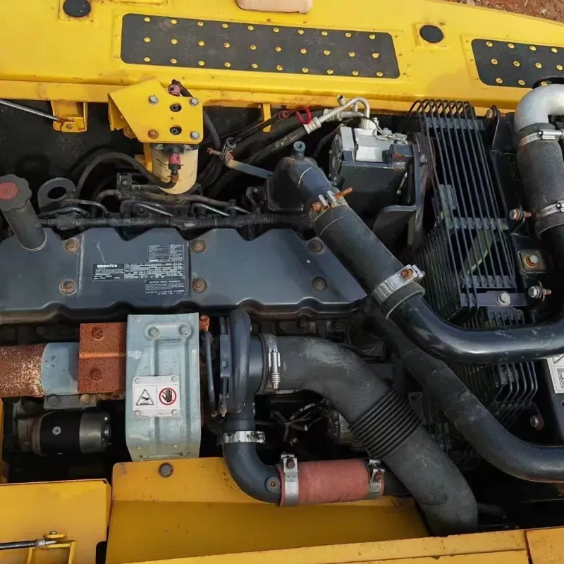 UsedKomatsu 200-8Экскаватор