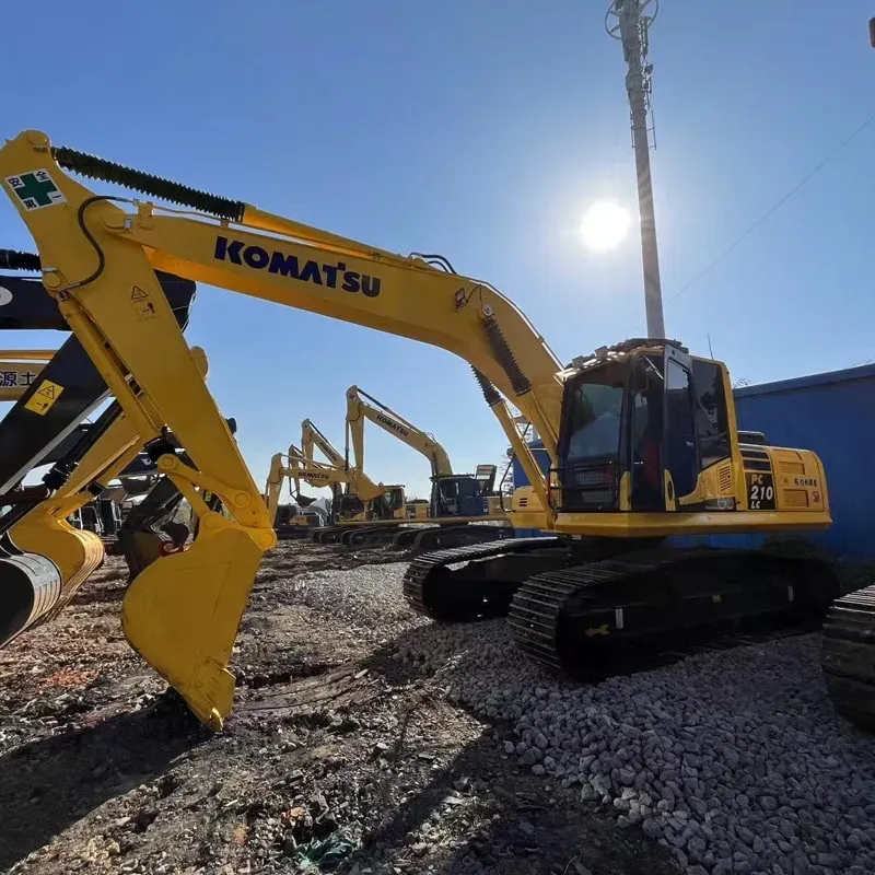 UsedKomatsu 210-8Экскаватор