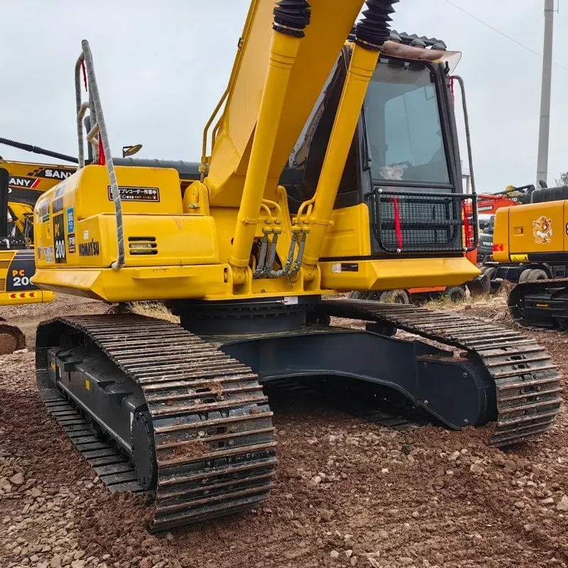 UsedKomatsu 200-8Экскаватор