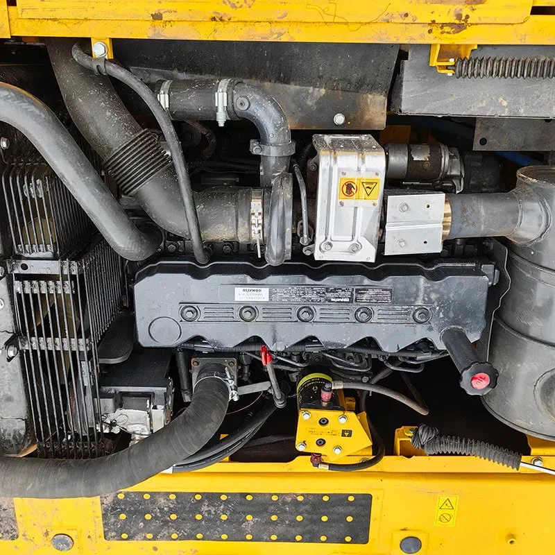 UsedKomatsu 200-8Экскаватор