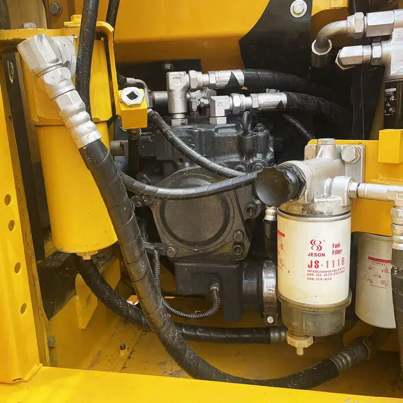 UsedKomatsu 120-8Экскаватор