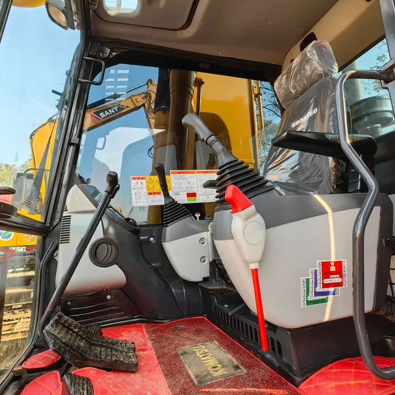 UsedKomatsu 200-8Excavator