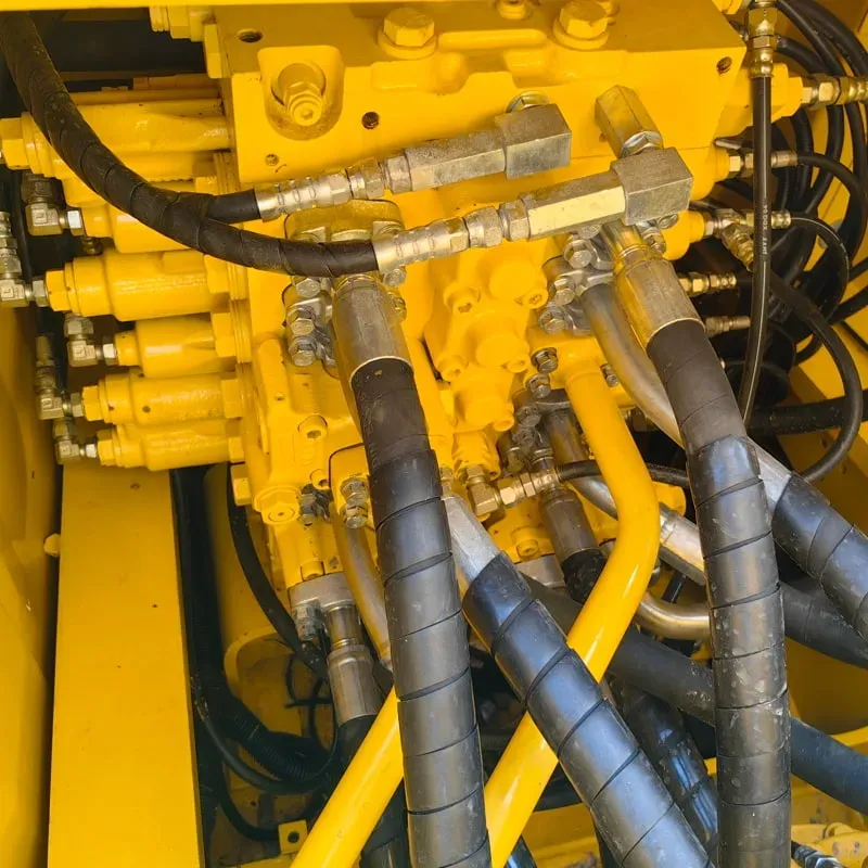 UsedKomatsu 200-8Excavator