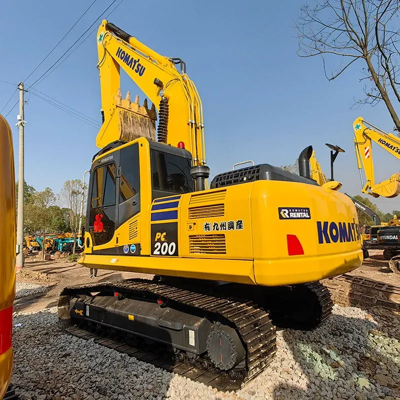 UsedKomatsu 200-8Экскаватор
